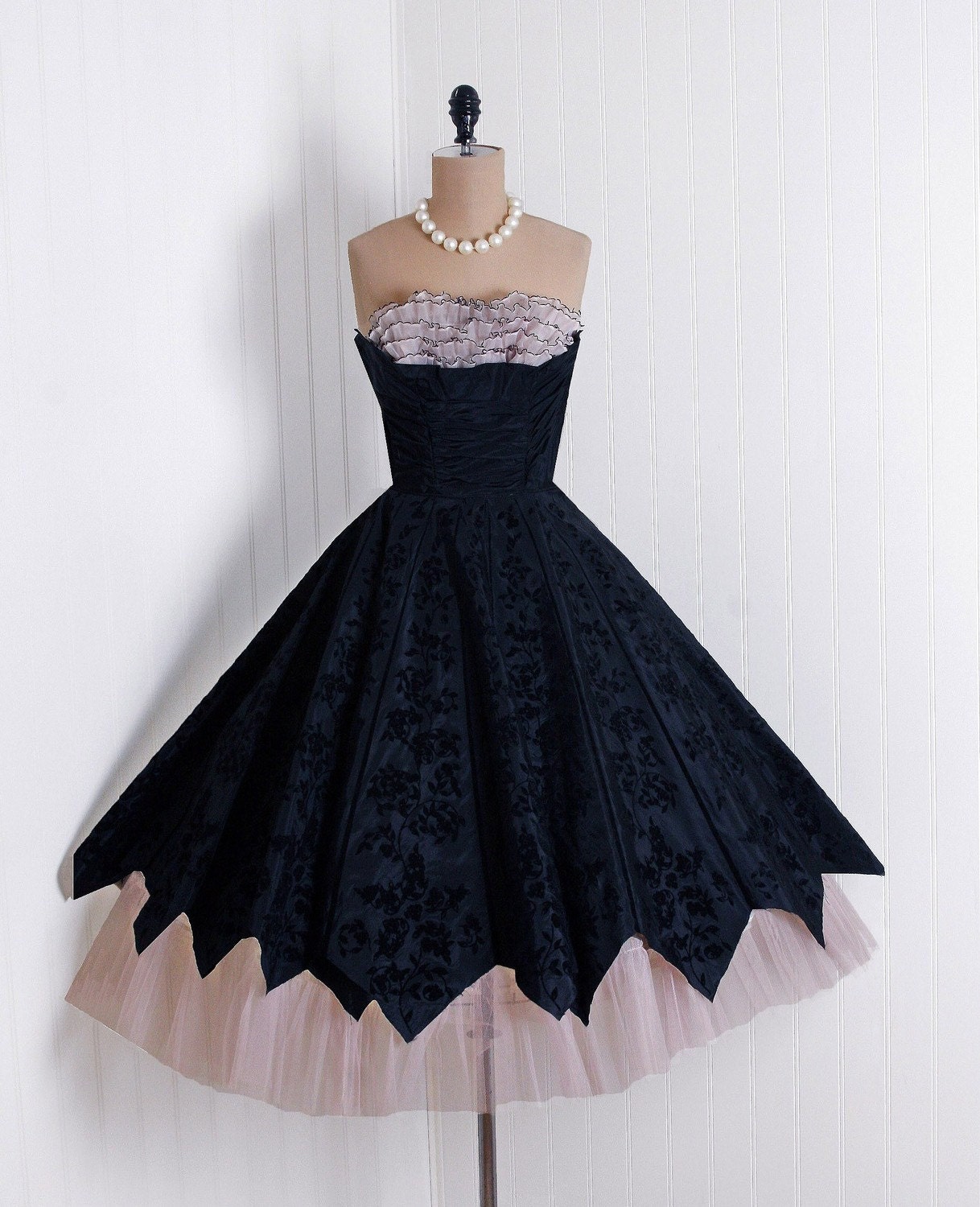 1950's Vintage Black Floral-Flocked Taffeta and Champagne-Pink Ruffle Chiffon-Couture Sweetheart Shelf-Bust Strapless Nipped-Waist Princess Ballerina-Cupcake Rockabilly Zig-Zag Tulle Circle-Skirt Bombshell Formal Wedding Evening Cocktail Party Dress