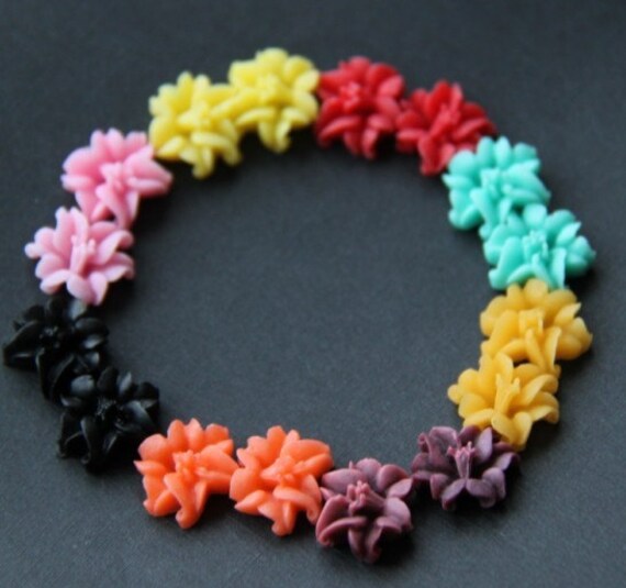 16 pcs 8 colors mixture color of small lily resin flower cabochon