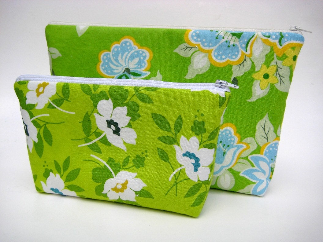 Overnighter Cosmetic Pouch in Blue Green Church Flowers
