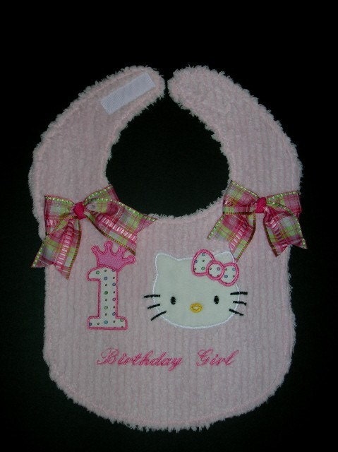 Hello Kitty 1st Birthday. FIRST BIRTHDAY BIB, HELLO