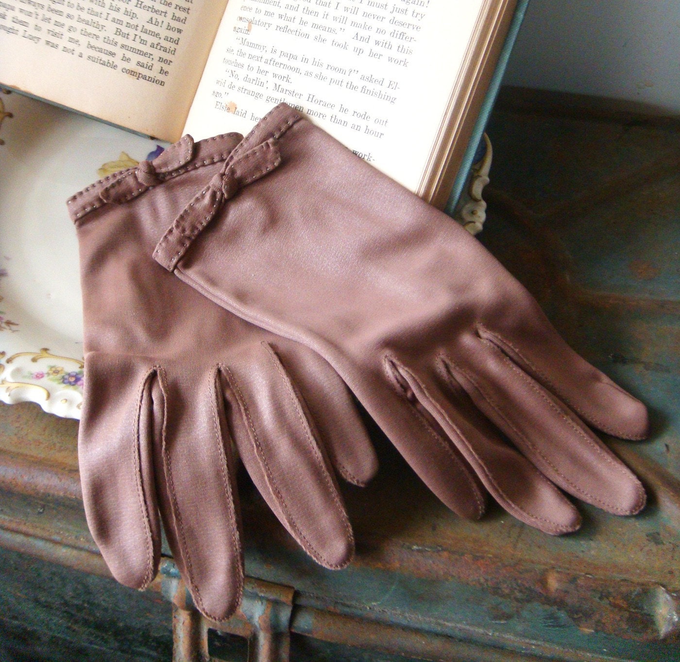 Sugar and Spice Gloves - Vintage - Size 7