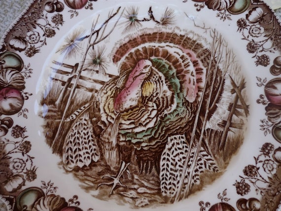 Pair of His Majesty Dinnerplates by Johnson Brothers
