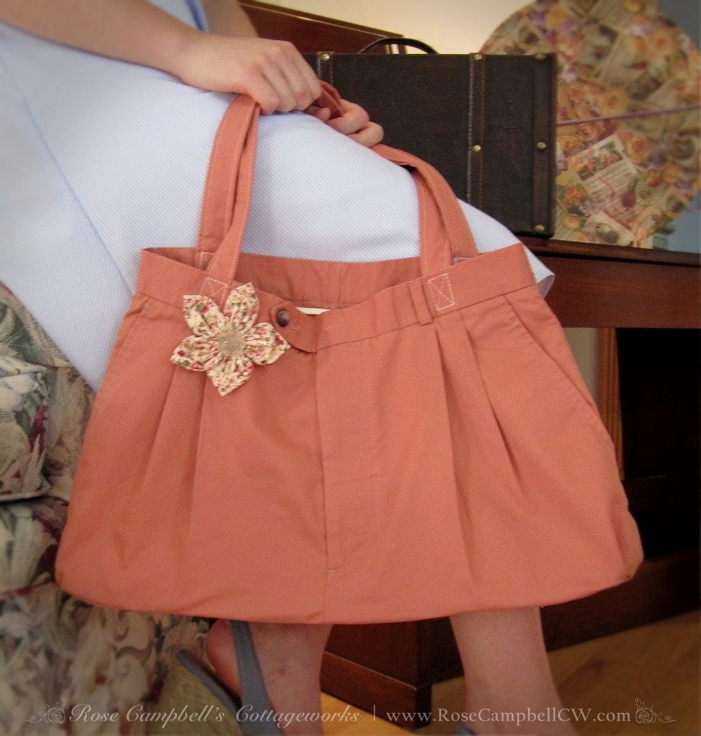 Jessica tote bag in pale salmon with pink floral posy