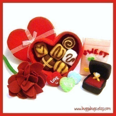 BE MY VALENTINE - PDF Felt Food Pattern (Chocolate Box, Chocolates, Candy Hearts, Rose, Ring Box, Ring)