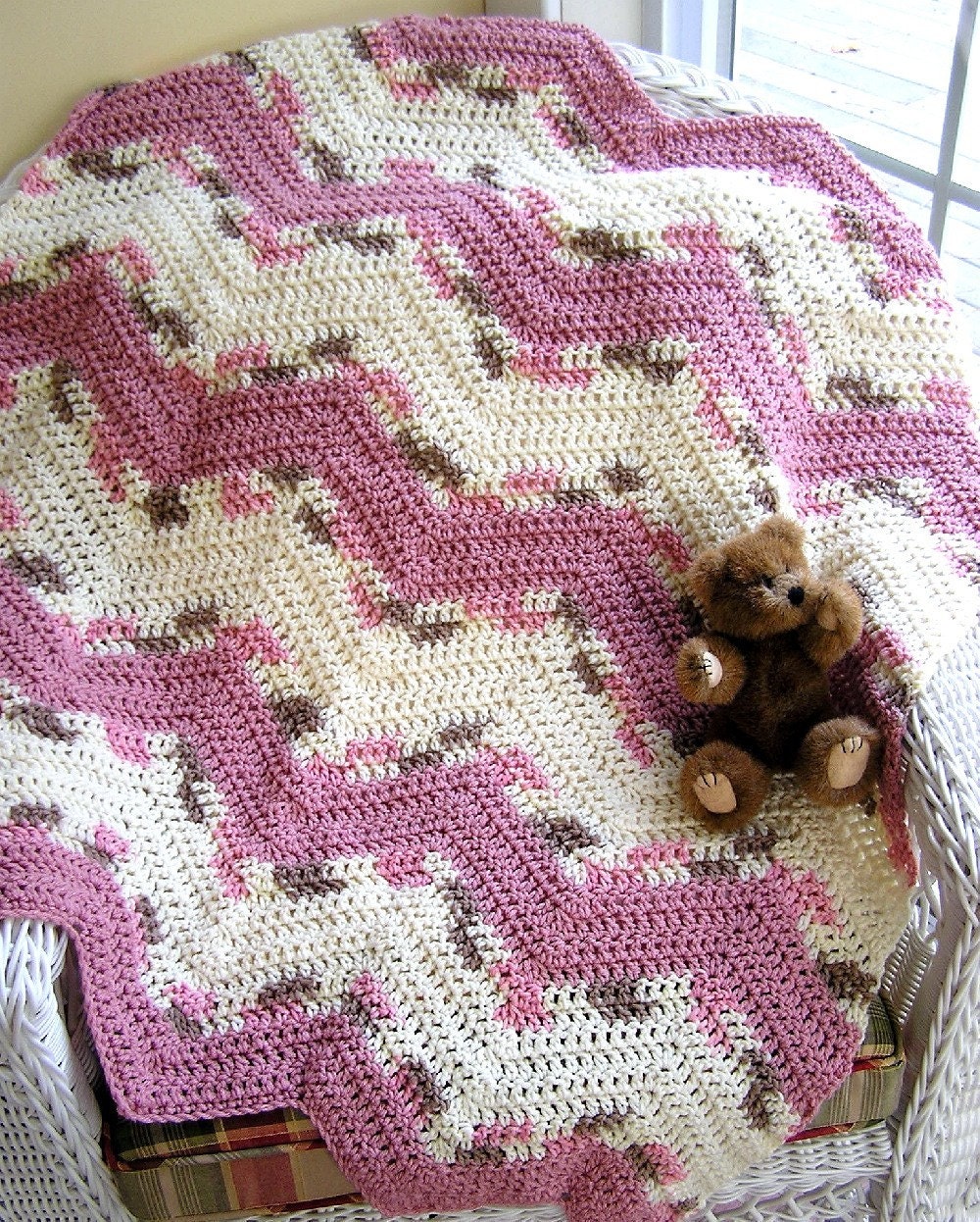 Baby / toddler / blanket / afghan / lap robe / ripple / neopolitan ombre variegated / aran cream / soft rose / crochet / handmade