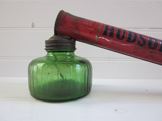 Vintage Red and Green Bug Sprayer, Hudson Nebu-Lizor