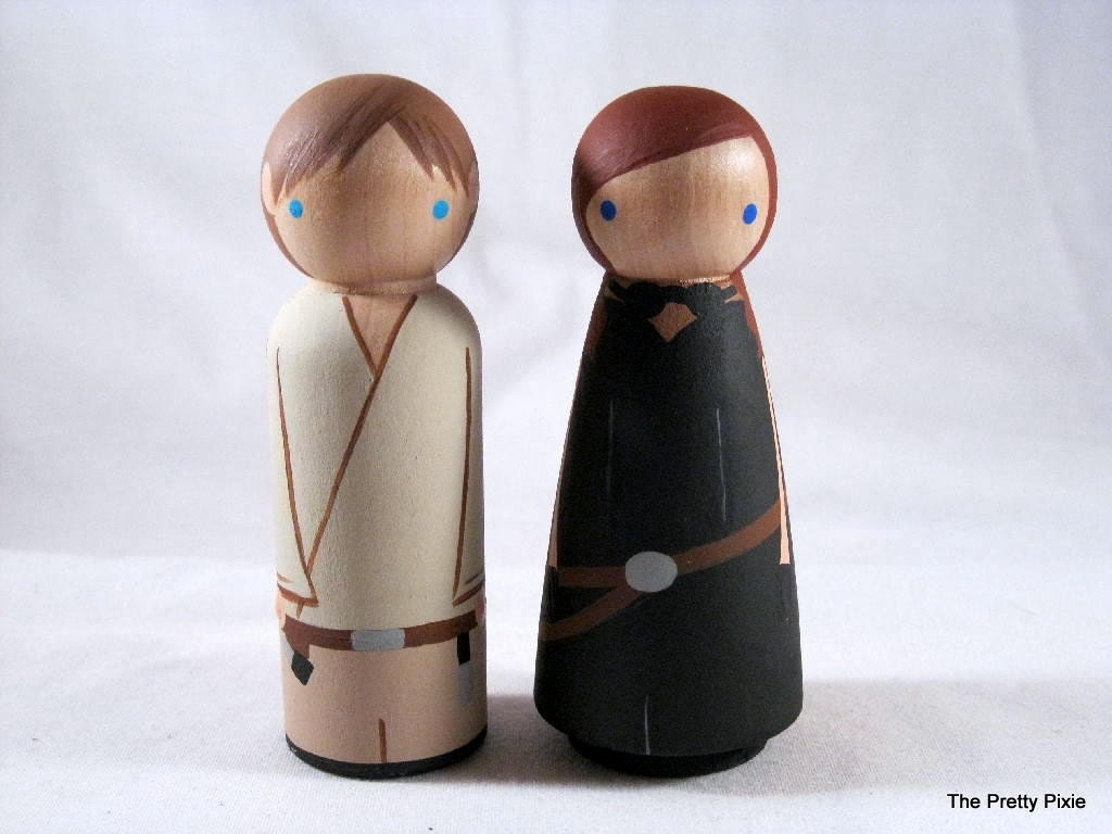 Luke Skywalker and Mara Jade Wood Doll Cake Topper