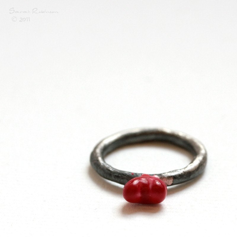 T13 Organic Love Ring Red