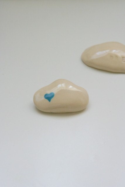lovely hearted tiny ceramic cloud brooch