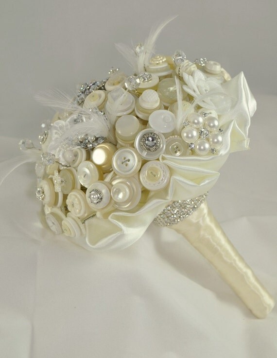 Cream and White Button and Feather Bouquet - PTYL1620