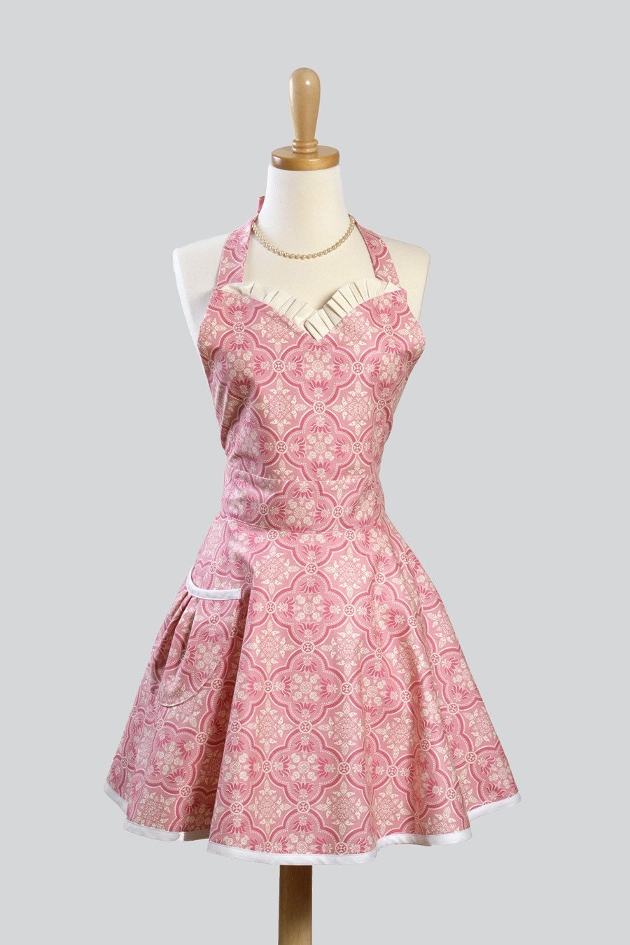 Womens Sweetheart Hostess Apron / Feminine Ruffled Sweetheart in Pastel Pink Damask for Vintage Appeal