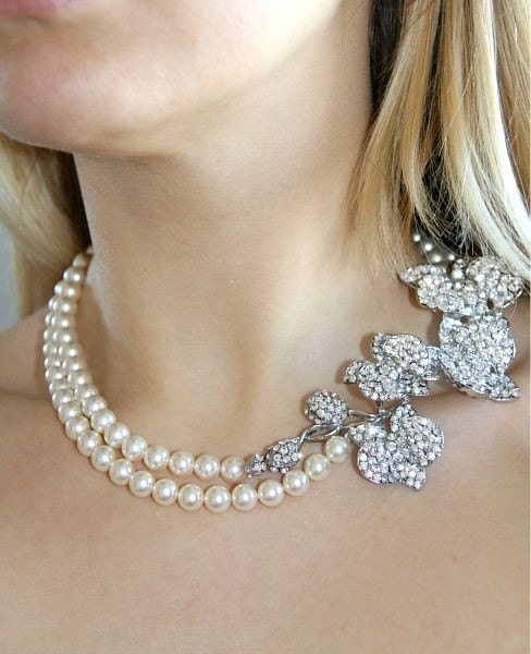 Melody . Vintage style Orchid rhinestones and Swarovski Pearls bridal necklace