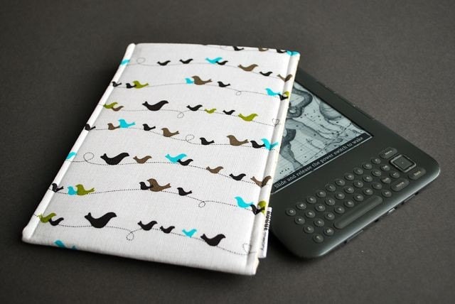 TECHEE . Kindle 1 2 3, Nook, NookColor, Kobo, Sony, Galaxy Tab - eReader Techee - Techee Sleeve -  Birds on a Wire