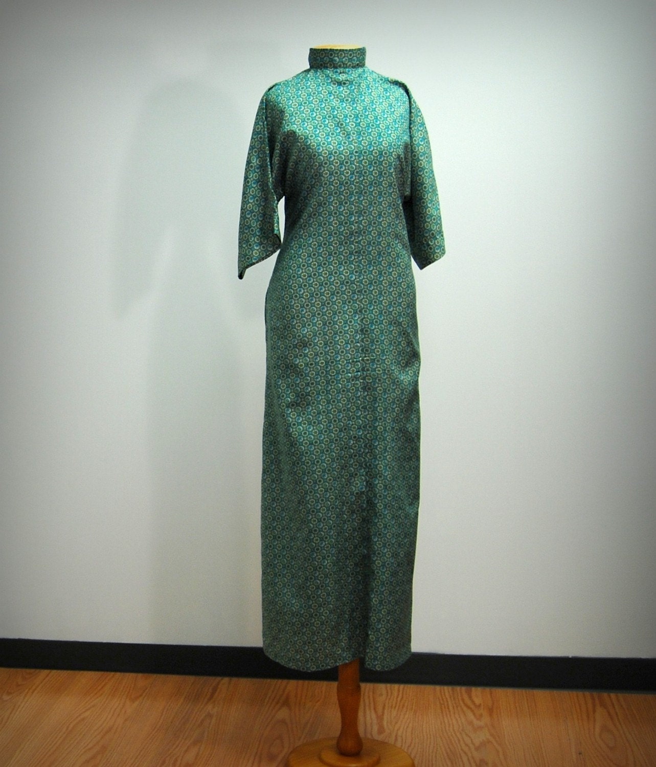 VINTAGE 1960s Wiggle Dress