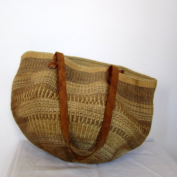 vintage natural straw woven bucket bag - As Is