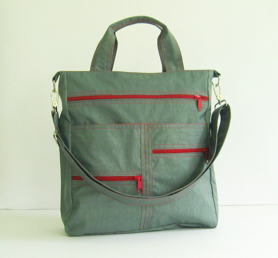 Grey Water-Resistant Nylon Bag - Melissa