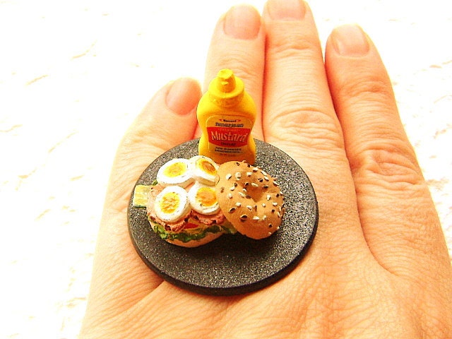 Bagel Meat Egg Pickle Sandwich Mustard  Ring