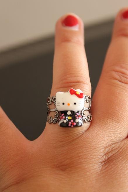 Kimono Kitty - Hello Kitty Chic Ring
