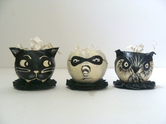 Set of 3 Mini Papier Mache Halloween Candy Bowls