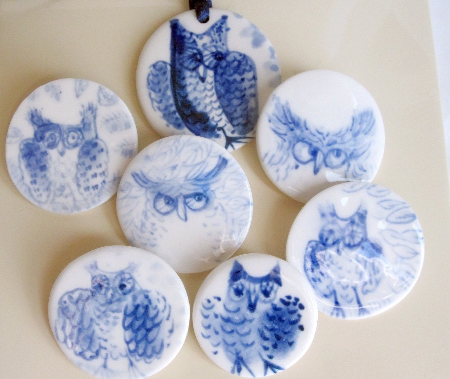 Hand formed and hand painted porcelain Delft Brooch - Owl