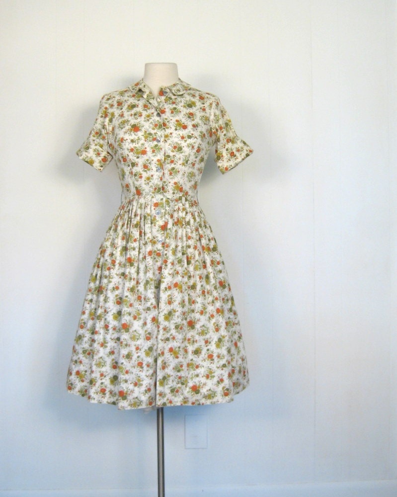 Vintage Shirtwaist Dress / Full Skirt Dress / 60s / Autumn Flowers / XS