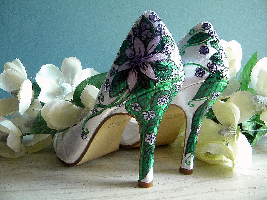 Wedding shoes white peep toes, lilac flowers Old Italy vines