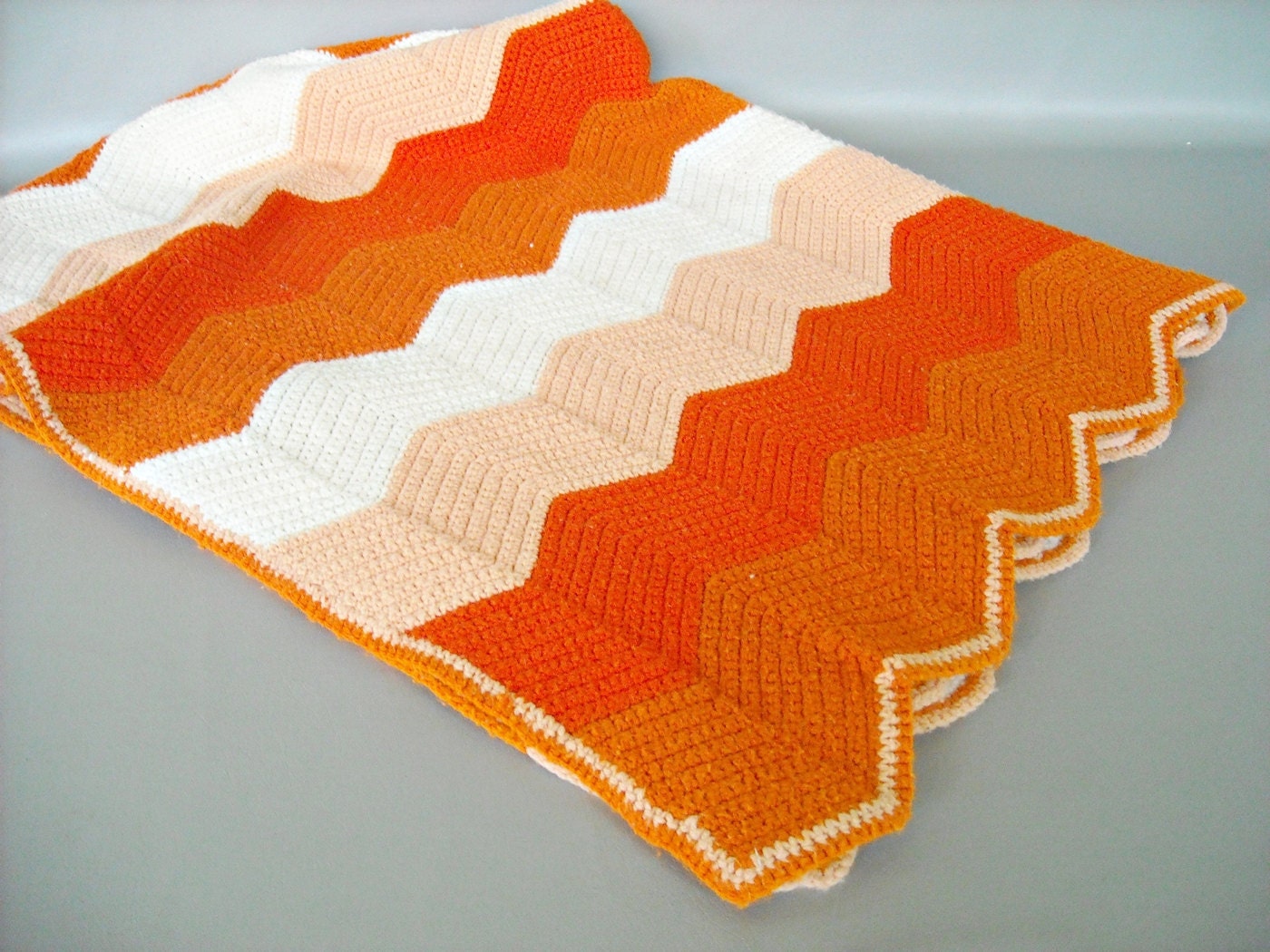 Vintage Crochet Blanket Wide Zig Zag