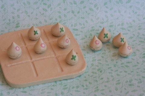 Tiny Ghosties Loves Tic Tac Toe Game Set