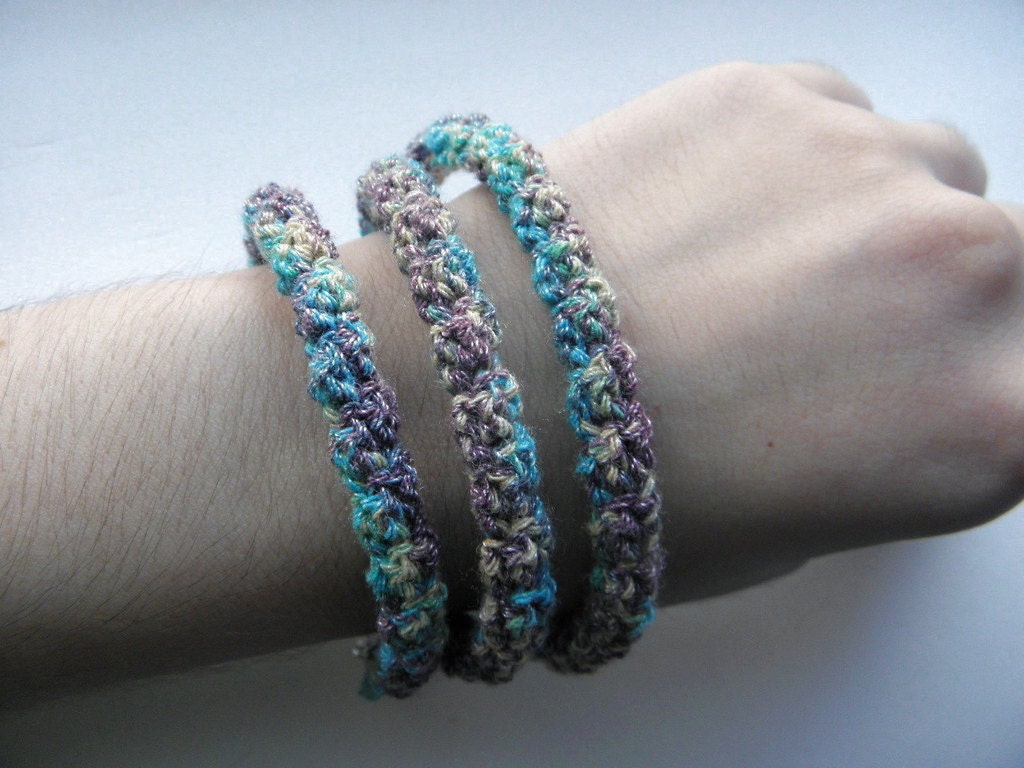 Crochet bracelet multicolored gradient