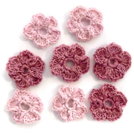 Crochet Flower Appliques for Crafts