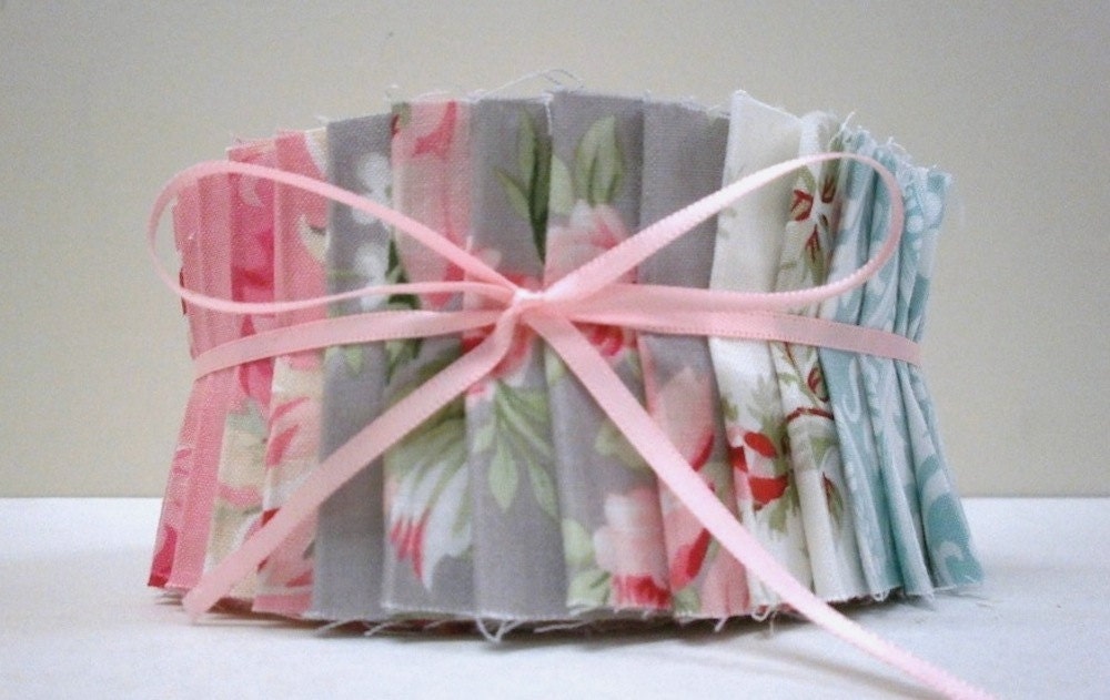 Tanya Whelan Ava Rose Quilting Fabric Jelly Roll