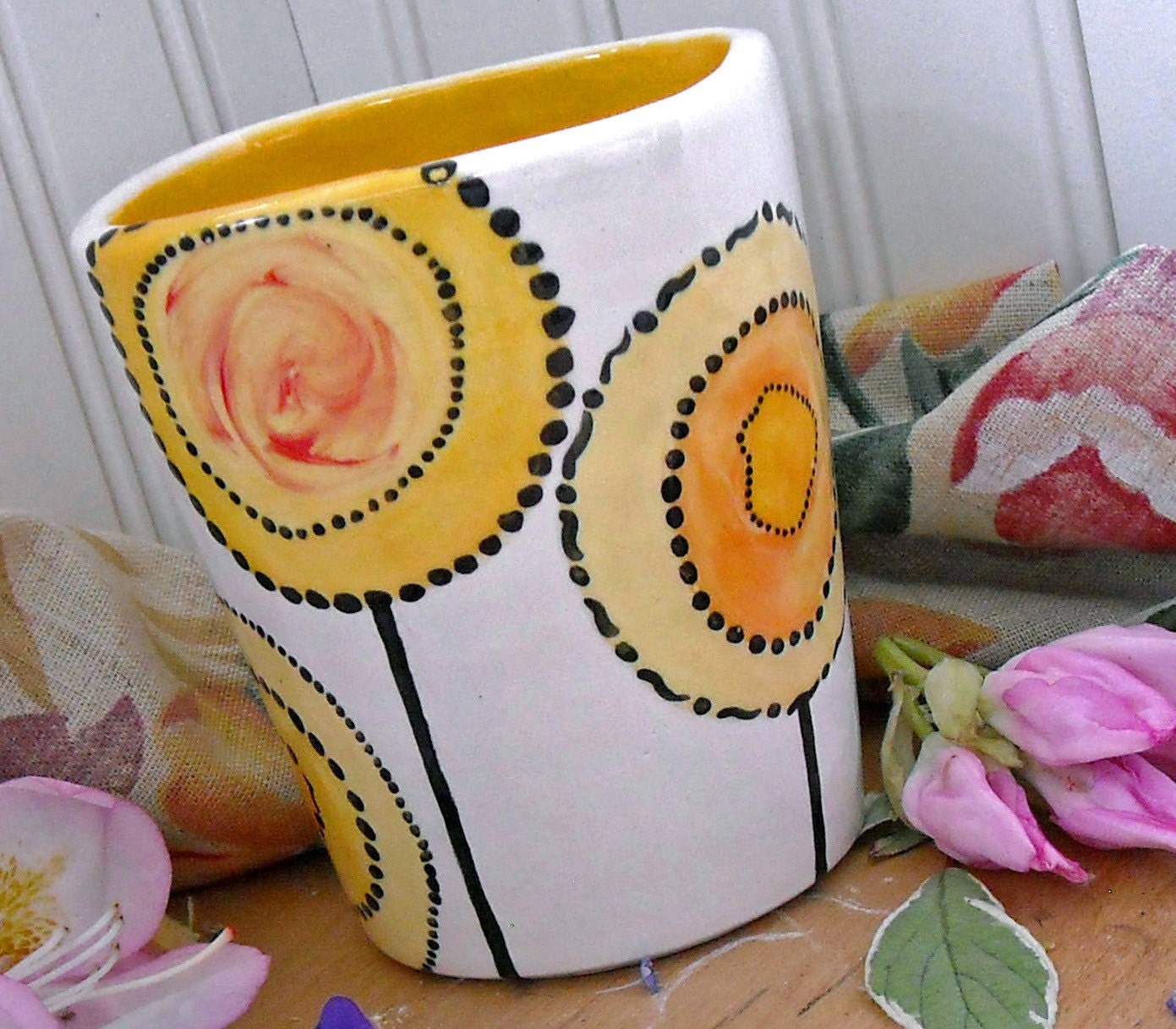 LOLLY-POPPIES - Uber Fabulous Sunny Flower Cup/Vase