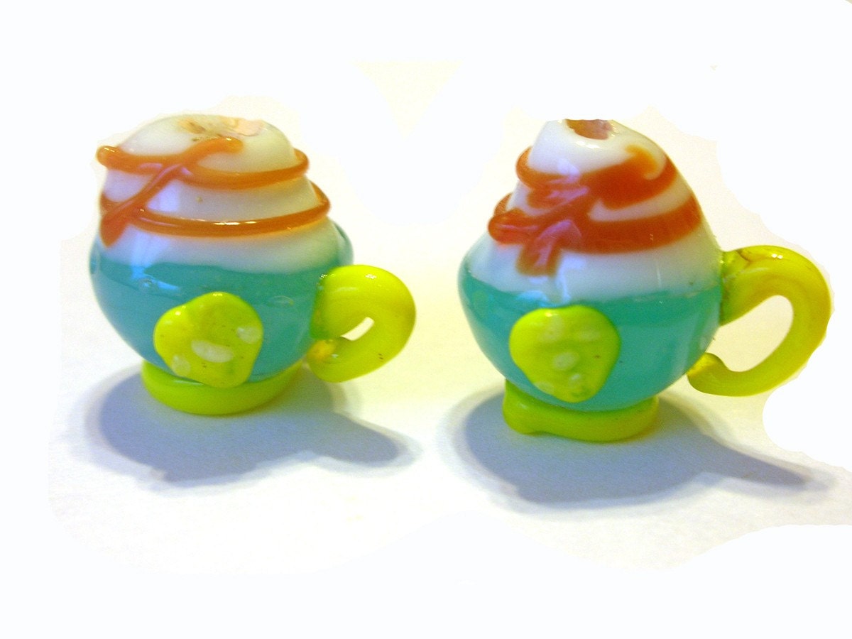 Caramel Drizzled Drink - Lampwork Glass