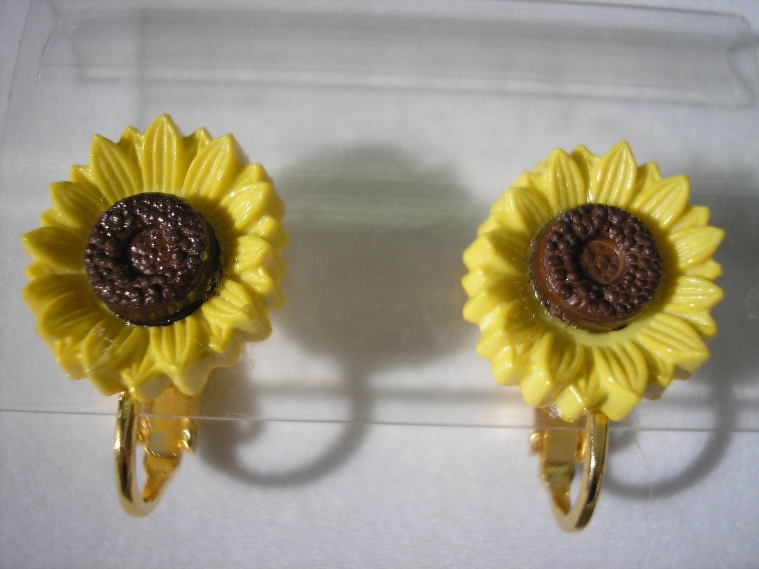 Clip Play Earring - Sunflower