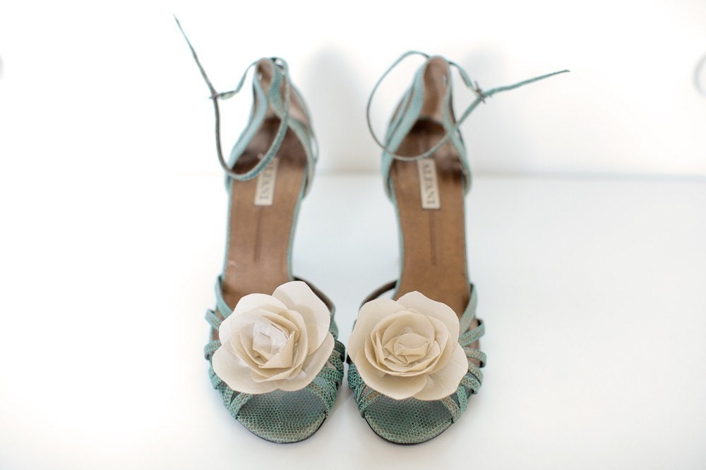 Ivory Bloom- Shoe Clips