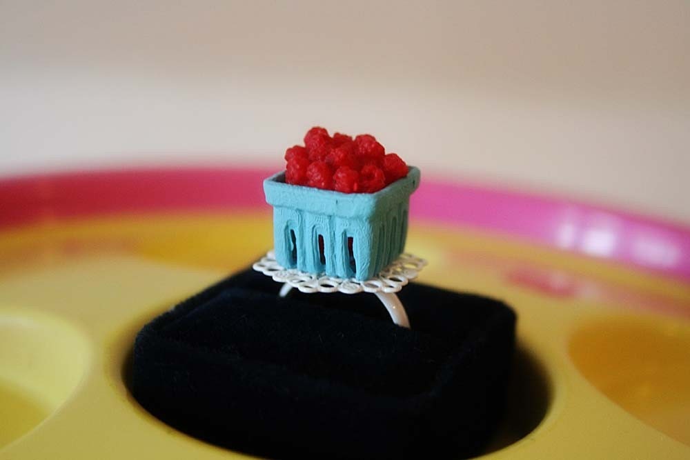 Raspberries or Blackberries in a blue punnet cardbord container ring (Pick your choice)