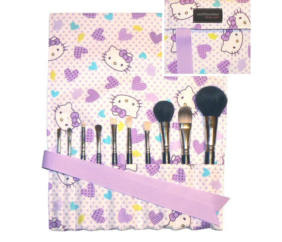 hello kitty makeup brushes