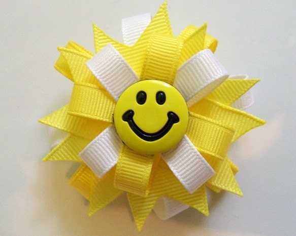 smiley sun face. SUNSHINE Sunny Sun Smiley Face