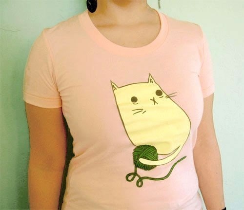 apricot YARN KITTY t-shirt, soft shirt, vintage feel, cat kitten, ladies medium