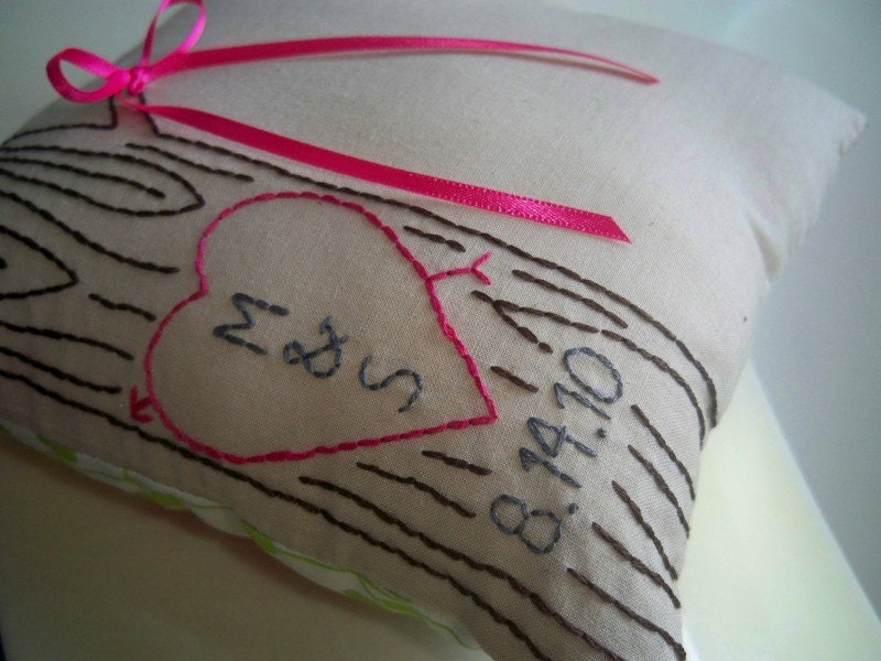 The Crush Mini. Primitive Wedding Ring Bearer Pillow in YOUR wedding colors