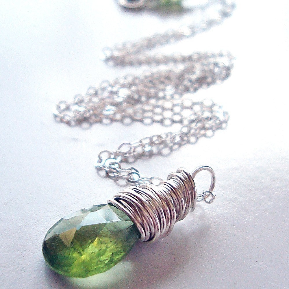peridot necklace sterling silver
