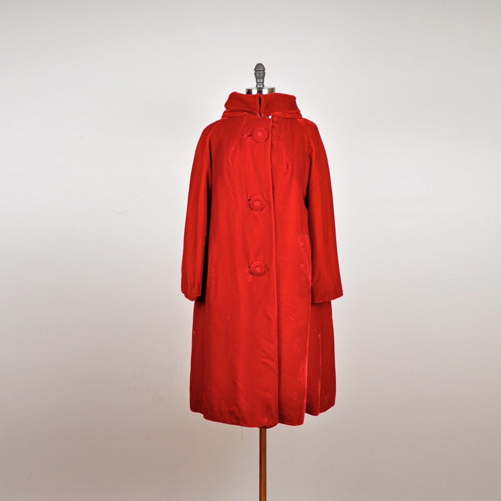 vintage swing coat- 1950's RUBY plush velvet