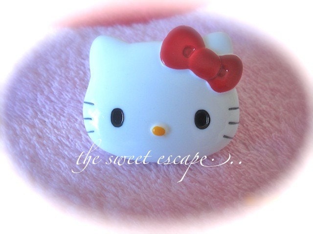 Big Hello Kitty (red bow) ring. From fairylickinpop
