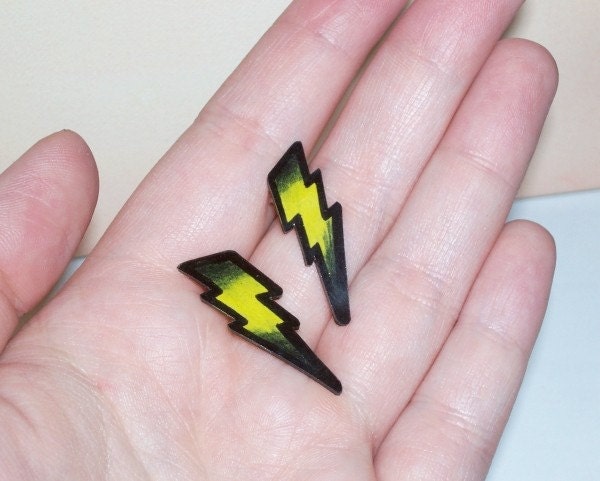 petite yellow lightning bolt stud 