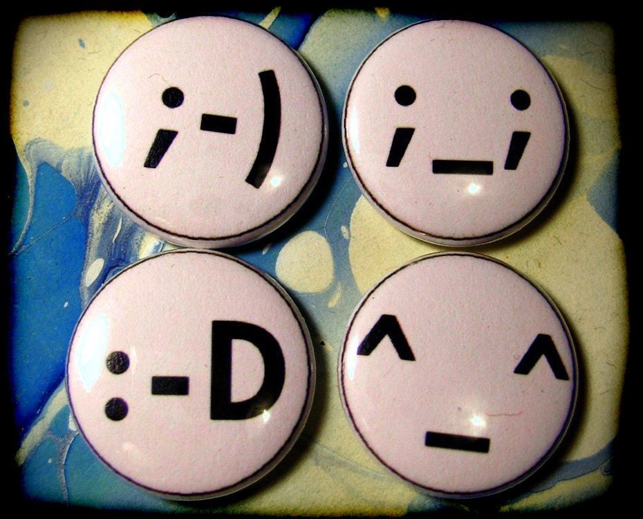 text. wink. 1 Inch Buttons