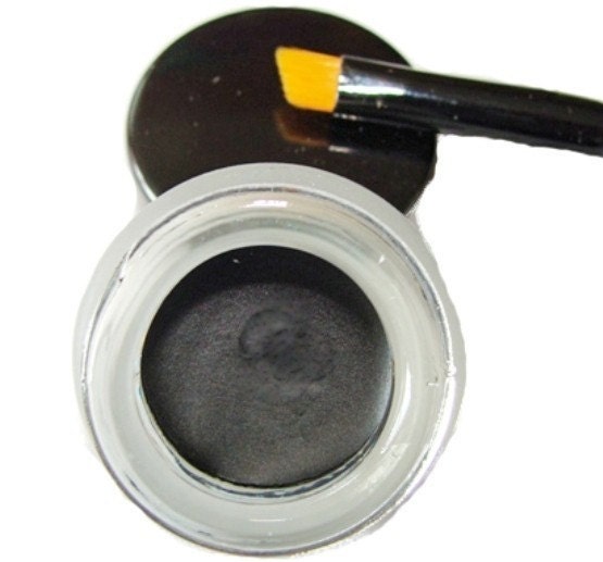 This unique gel eyeliner is an 