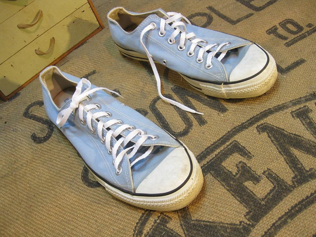 Vintage Baby Blue Converse sneakers 9
