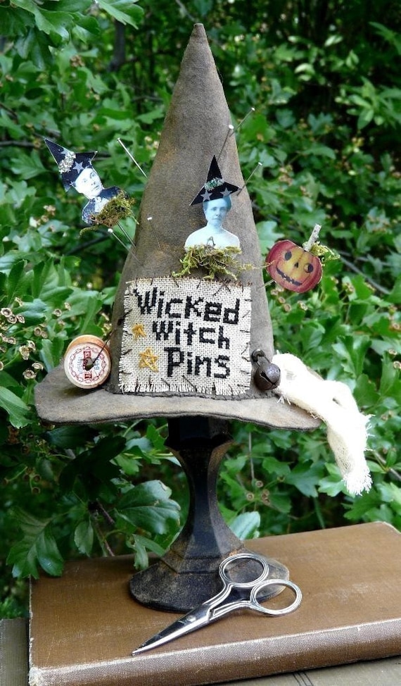 Wicked Witch Pinkeep E pattern - PDF primitive halloween pin cushion old photo cross stitch pumpkin