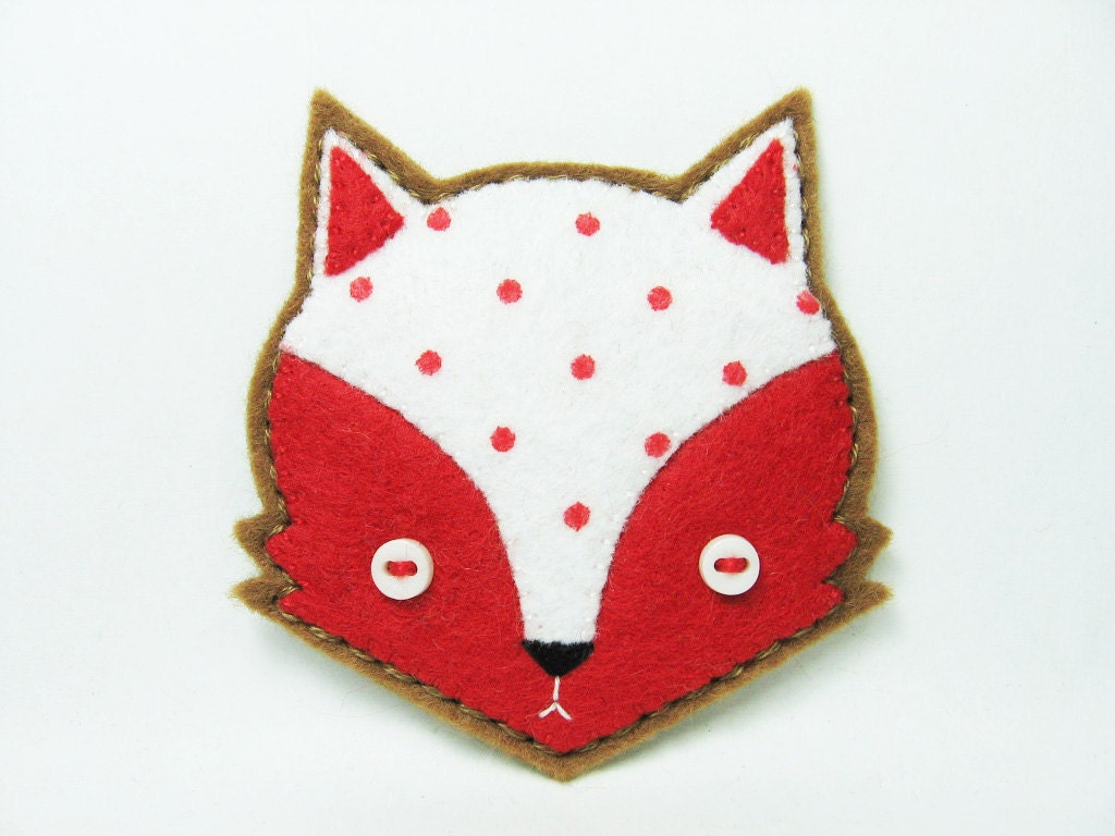 Whimsical fox felt pin