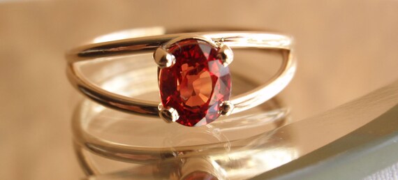 14k Gold Ring Orange Natural Sapphire Mothers Day Promise Birthstone